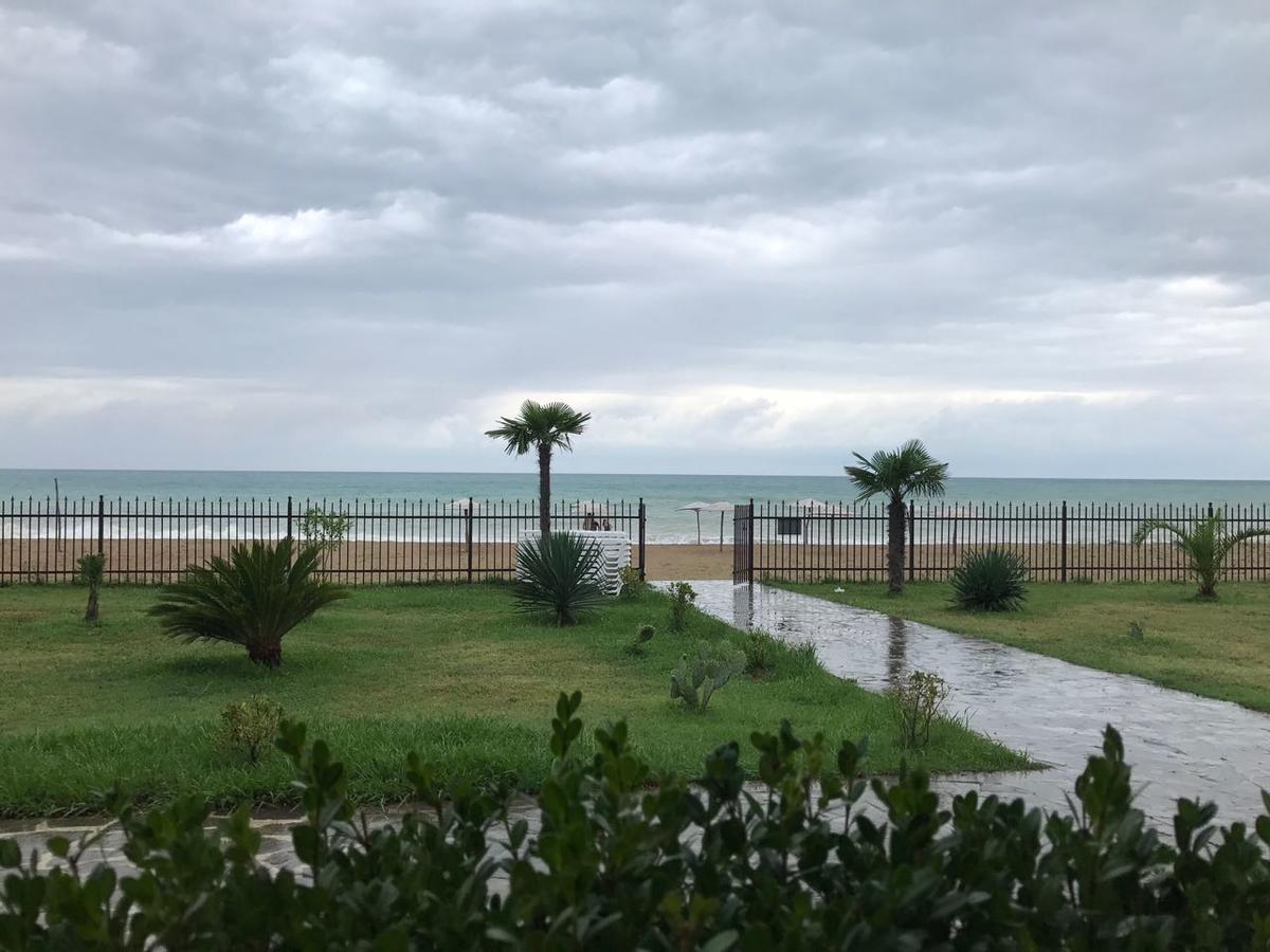 Отель Injir Village Гудаута Экстерьер фото
